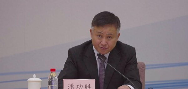 配资安全证券配资门户 关于长期国债在国际资本流动中的作用